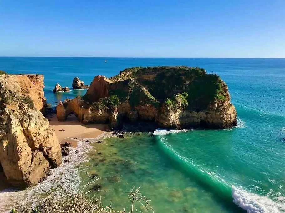 Spacious Two Bedroom Apt, 200M From The Beach Carvoeiro  0*, Carvoeiro (Lagoa)